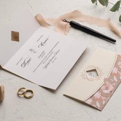 Faire Part Mariage 3 Volets Rose Lit De Fleur