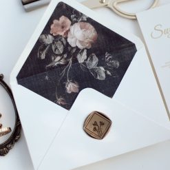 Faire Part Mariage avec Sceau de Cire et Motifs Floraux