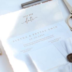 Faire Part Mariage Élégant avec Sceau de Cire et Ruban Blanc