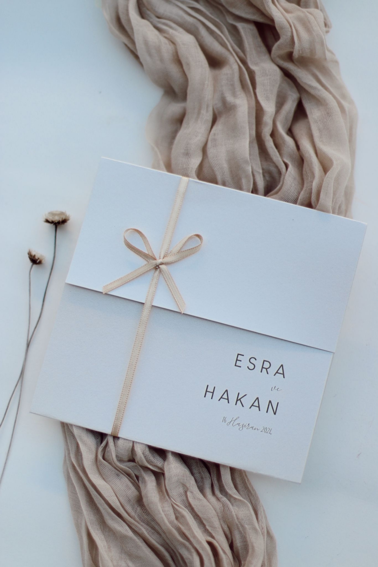 Faire Part Mariage Fleuri Petit Ruban Beige